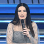 Sanremo, la gaffe 'piccante' di Pausini col microfono: "Mamma tutto bene..."