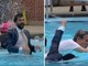 New York apre le piscine, il sindaco Mamdani si tuffa in giacca e cravatta