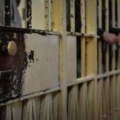 Pakistan, violentarono turista davanti ai figli: due uomini condannati a morte