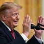 Trump e il mea culpa: "Usa volano e non l'ho spiegato, ho fatto un pessimo lavoro" Trump e il mea culpa: "Usa volano e non l'ho spiegato, ho fatto un pessimo lavoro"